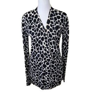 𝅺LOFT Animal Print Cardigan Black & White Lightweight Knit Sweater Womens SZ XS